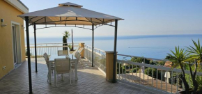 La conchiglia vista mare Imperia
